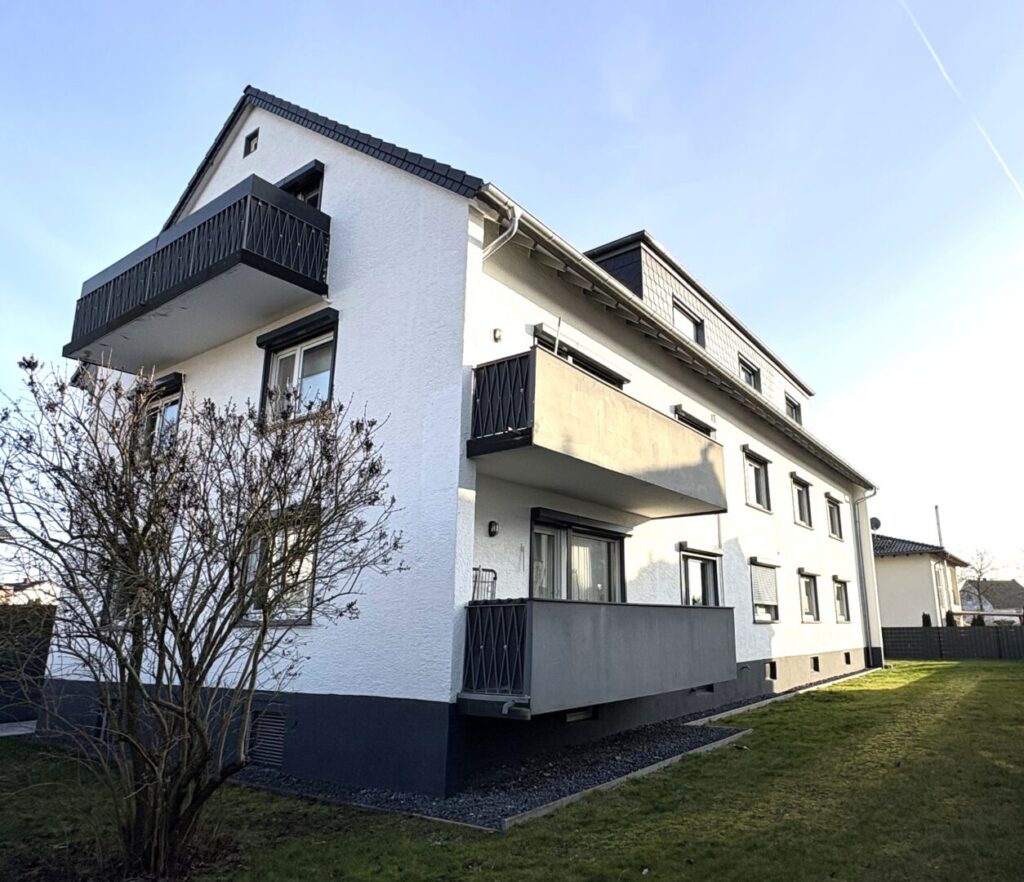Hausansicht Balkonseite