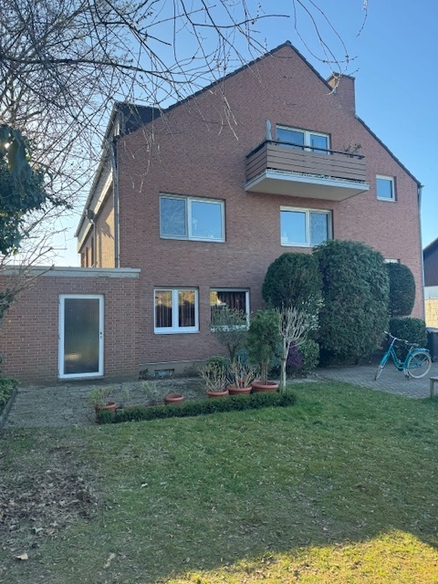 Hausansicht Garten 2