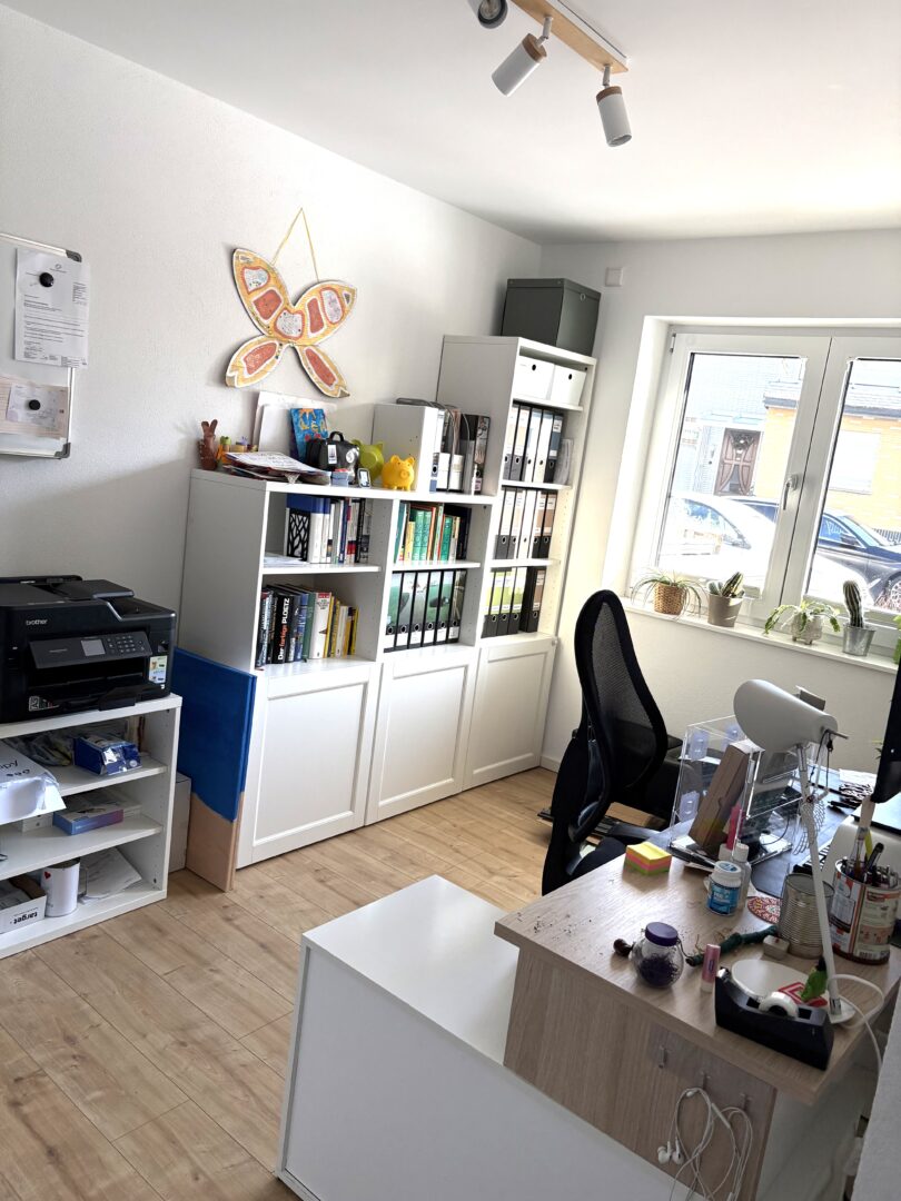 Zimmer Büro EG