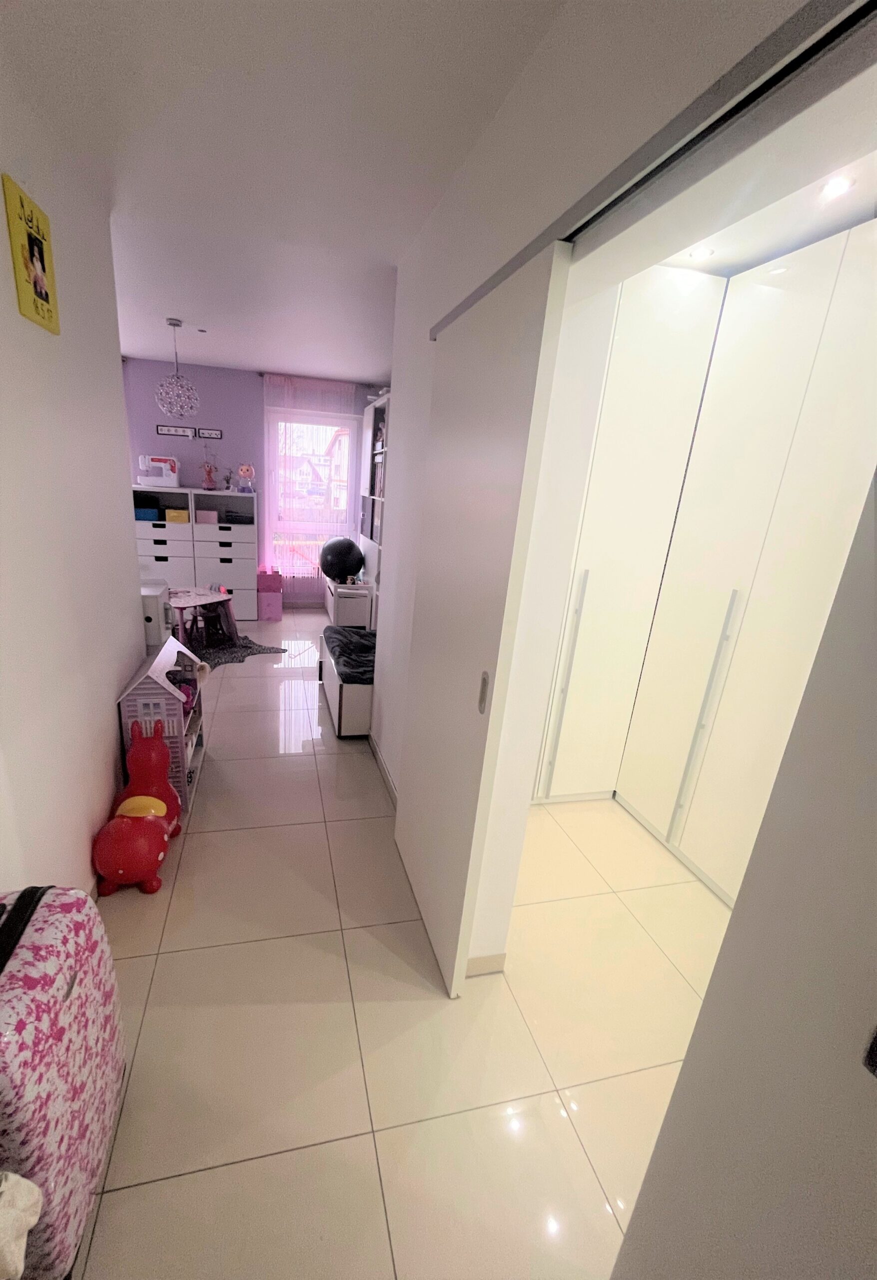 Kinderzimmer OG Ankleide