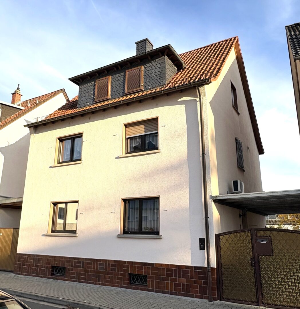 Hausansicht Straßenseite