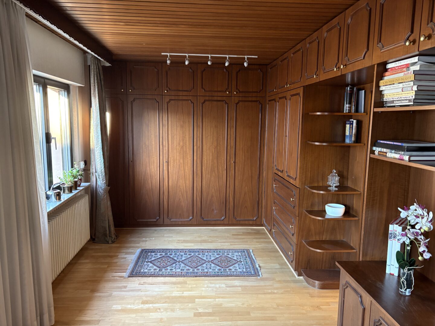 Schlafzimmer Ankleide EG