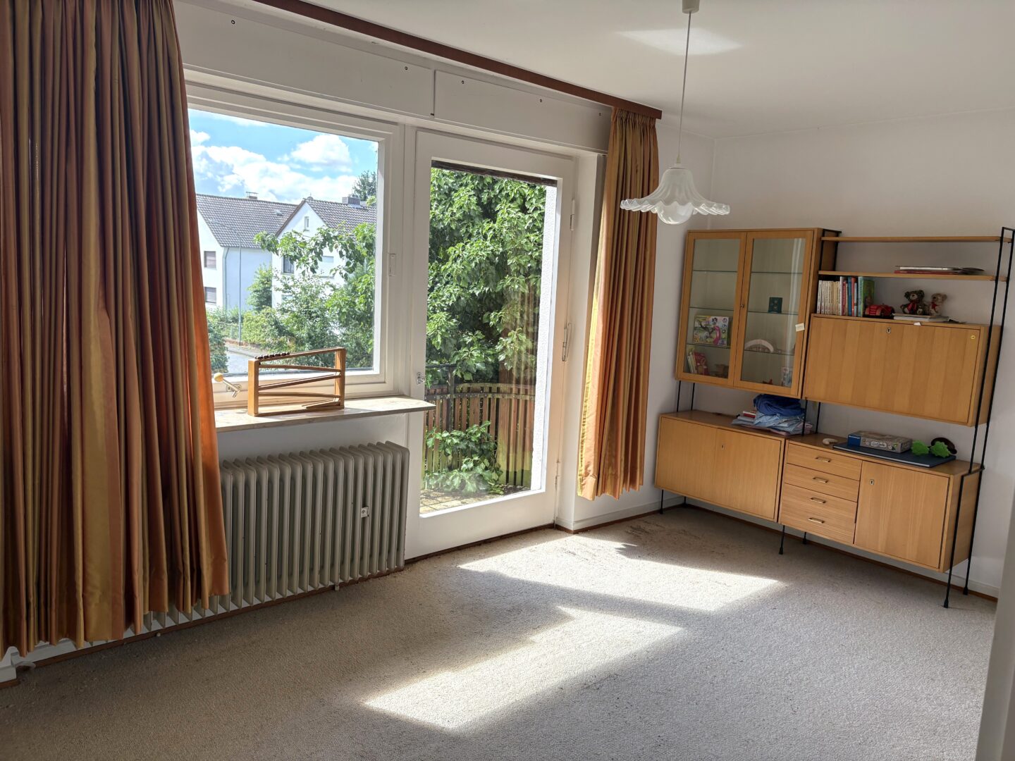 Zimmer 1 mit Balkon OG